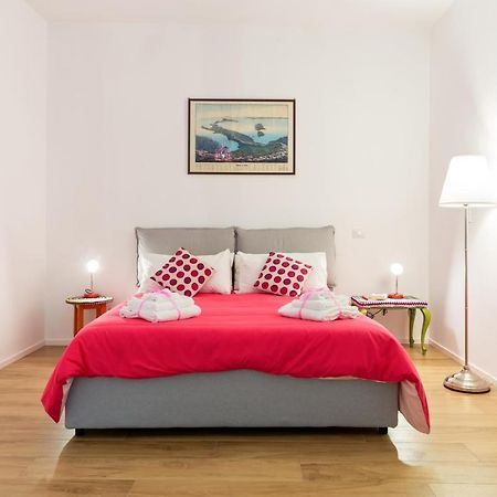Oui Tree Apartment Napoli Bagian luar foto